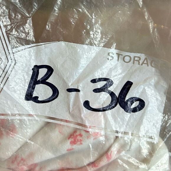 5 for $25🔥Laura Ashley Baby Pink Rose & White Footies Pajama Set Size 18 Months - Picture 5 of 5